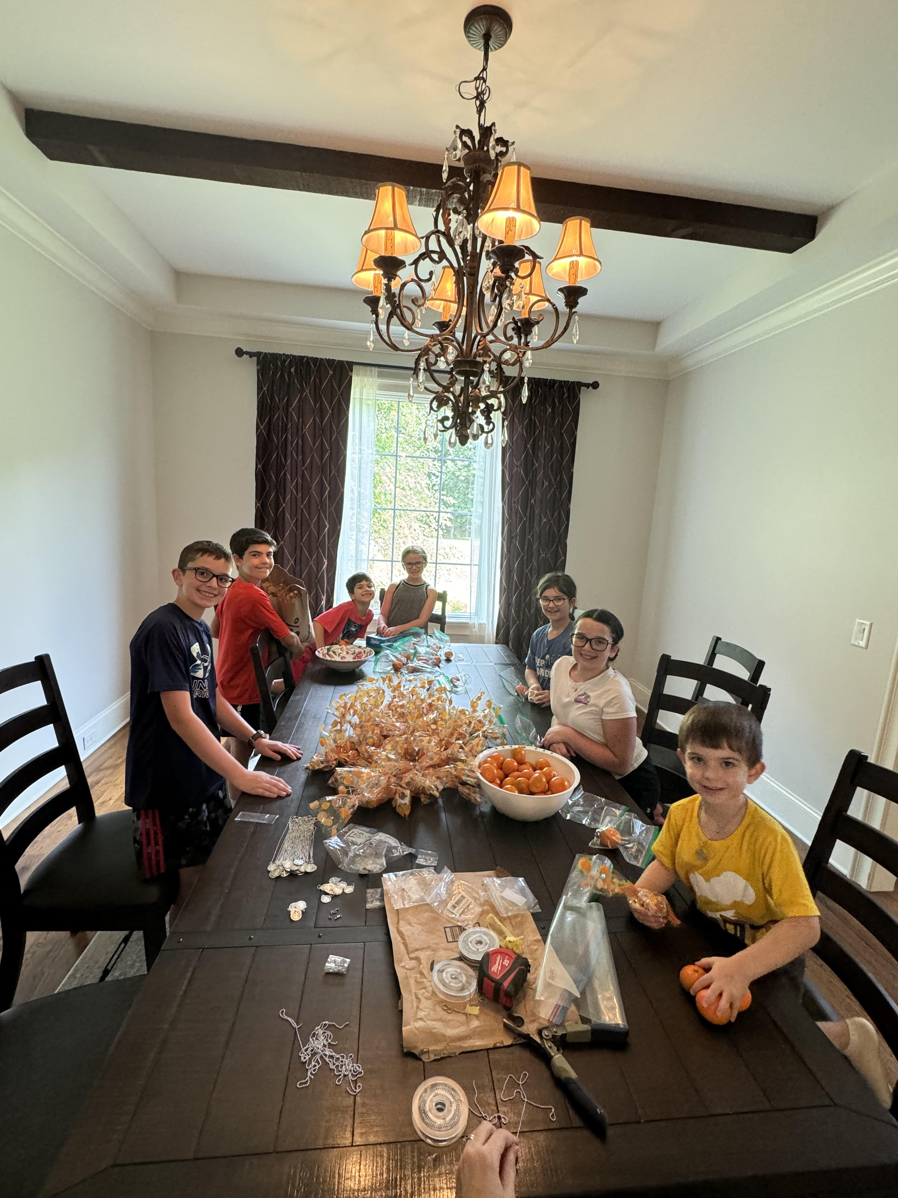 kids volunteering
